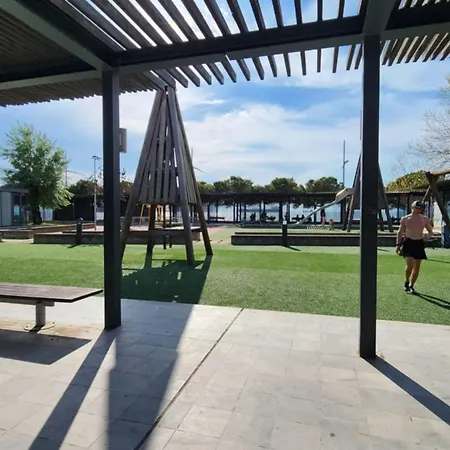 Four Suns Loft Apartament Saloniki