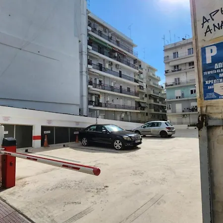 Four Suns Loft Daire Selanik